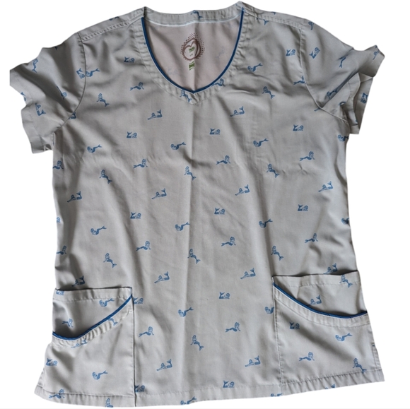 Women's Scrub Top - Picture 1 of 3